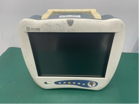 pm7000監(jiān)護(hù)儀使用須知