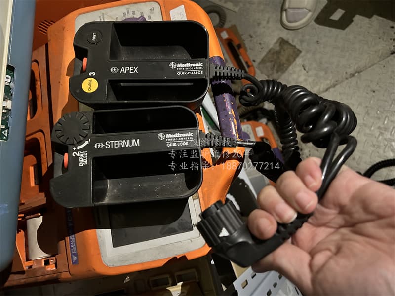 美敦力LP12 LP15除顫儀手柄 jpg 美敦力LP12 LP15除顫儀手柄 jpg