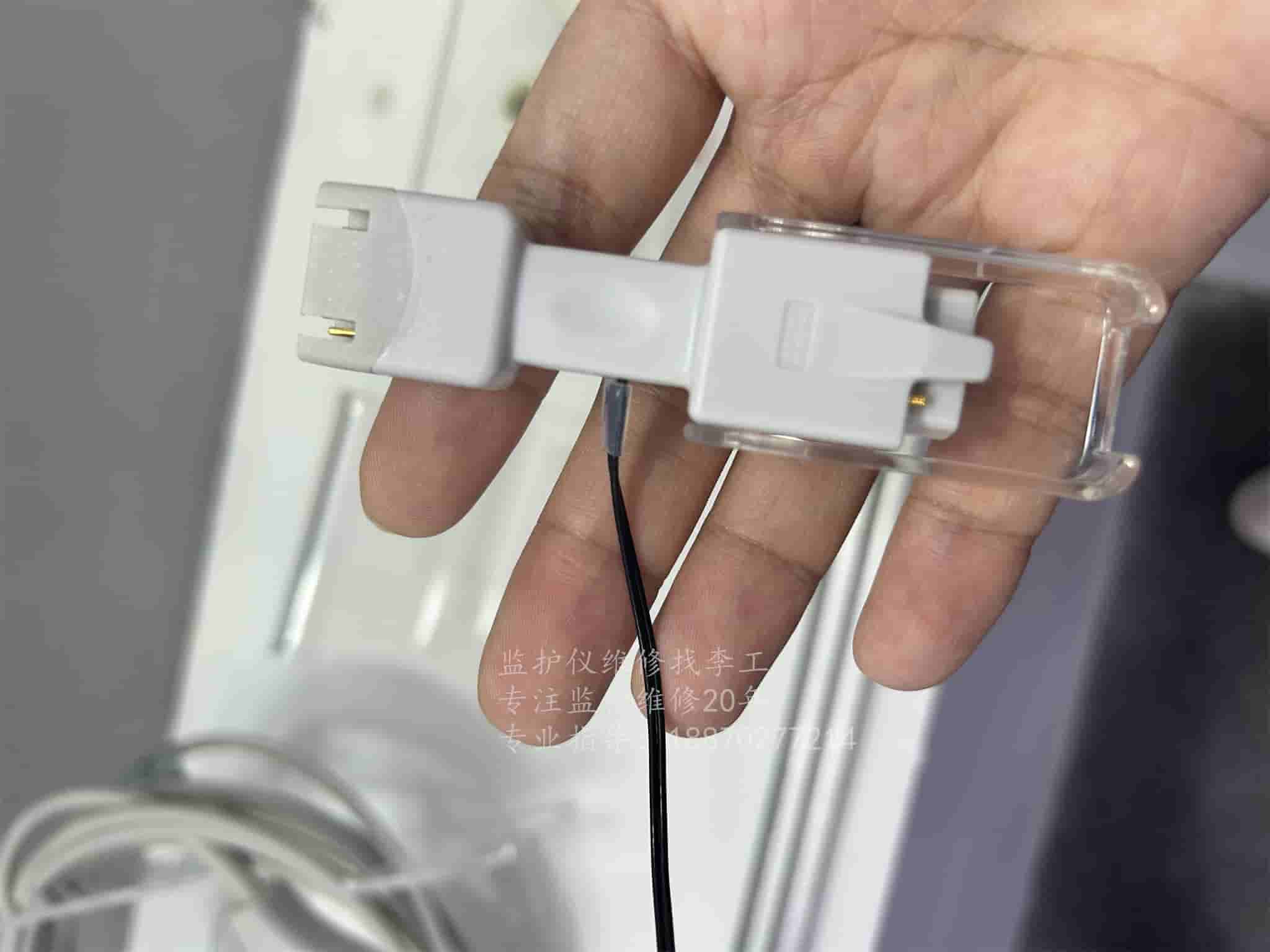 Nellcor 血氧接頭轉(zhuǎn)換器REF U700-49R (2).jpg