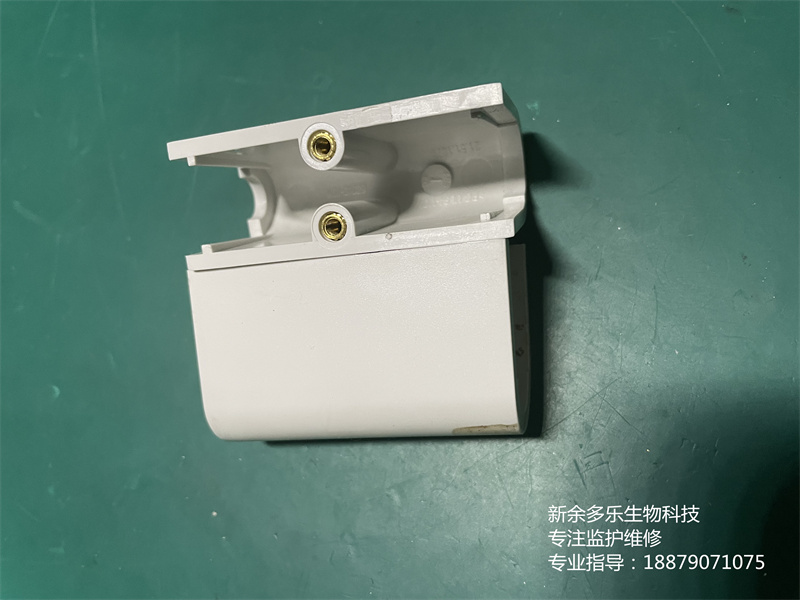 理邦F6胎兒監(jiān)護(hù)儀顯示屏滾軸外殼21.51 (4).jpg