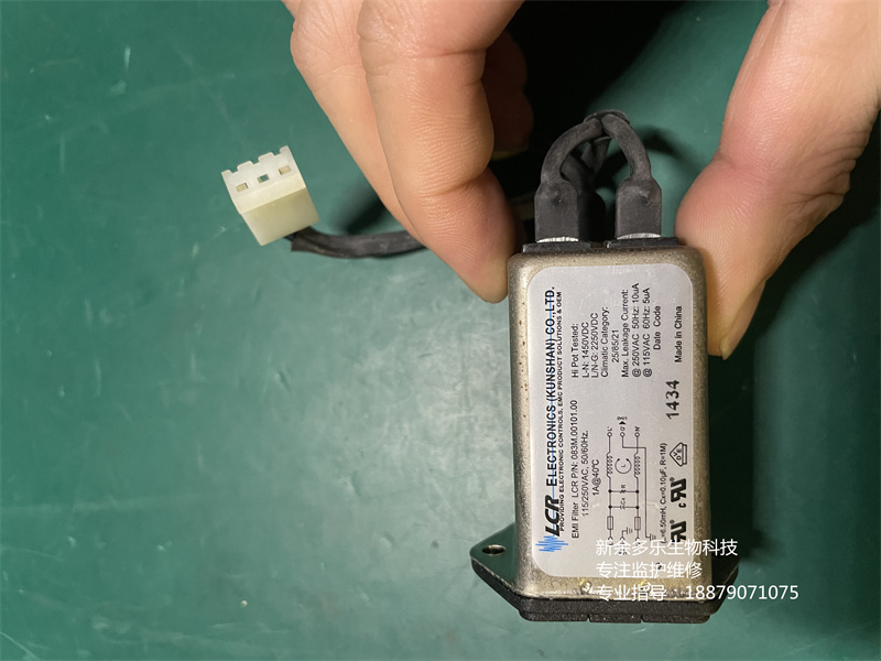 GE B20監(jiān)護(hù)儀三叉電源接口 (3).jpg